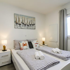 Apartment 4